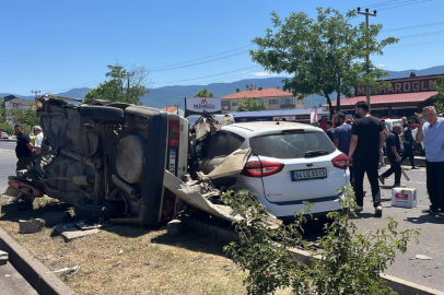 Feci kazada can pazarı: 2 ölü, 3 yaralı