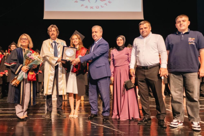 Tıp fakültesi birincisi Mustafkemalpaşa'dan