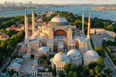 Ayasofya Camii'nin ibadete açılmasının 4. yıl dönümü