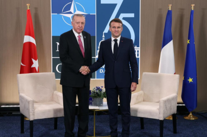 Cumhurbaşkanı Erdoğan, Fransa Cumhurbaşkanı Macron ile görüştü