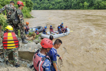 Nepal'de toprak kayması: 12 ölü, 63 kayıp