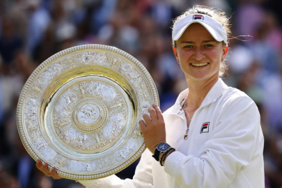 Wimbledon kadınlarda şampiyon Barbora Krejcikova