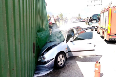 Bursa'da üzerine TIR devrilen otomobildeki aile ölümden döndü