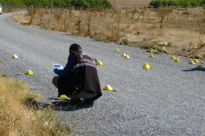 Mezarlıkta silahlı çatışma: Kurşunlar havada uçuştu