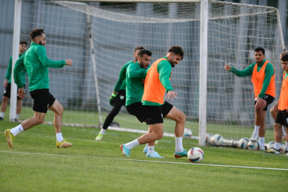 Bursaspor, Silifke Belediye Spor maçı hazırlıklarını sürdürdü