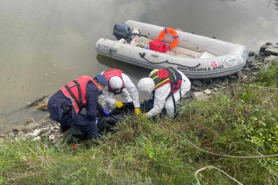 Sakarya Nehri'nde erkek cesedi bulundu