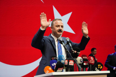 Yavuz Ağıralioğlu, Anahtar Parti'nin tanıtımını gerçekleştirdi