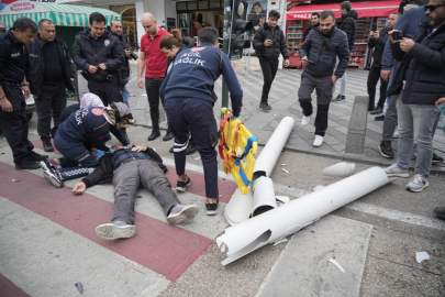 Bursa'daki lodosta çatıdan kopan boru adamın kafasına düştü