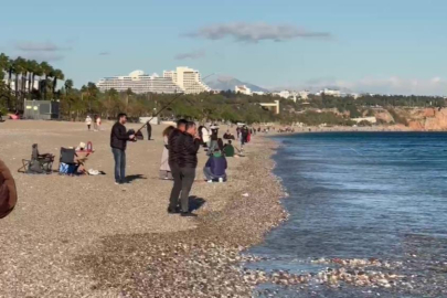 Bir yanda fırtına ve hortum, diğer yanda deniz keyfi