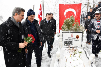 Şehit Öğretmen Necmettin Yılmaz mezarı başında anıldı