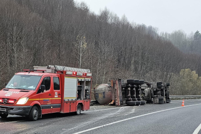 Bursa'da feci TIR kazası: 1 ölü