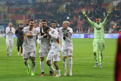 Galatasaray, deplasmanda gol olup yağdı: 5-1