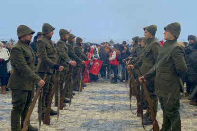 Sarıkamış şehitlerine saygı nöbeti