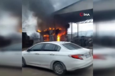 Bursa'da konteyner büro alev alev yandı