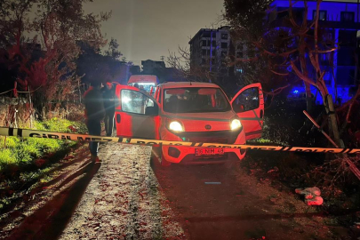 Bursa'da önce öldürdü, sonra polislere suç aletiyle teslim oldu