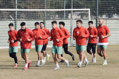 Karşıyaka’da oyuncular, alacakları için TFF’ye başvuruyor