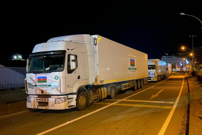 Bakü’den çıkan yardım TIR'ları Türkiye üzerinden Suriye’ye gidiyor