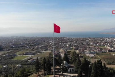 İznik Ayasofya Camii turist akınına uğruyor