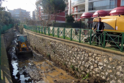 Mudanya Kara Dere'de temizlik çalışmaları başladı